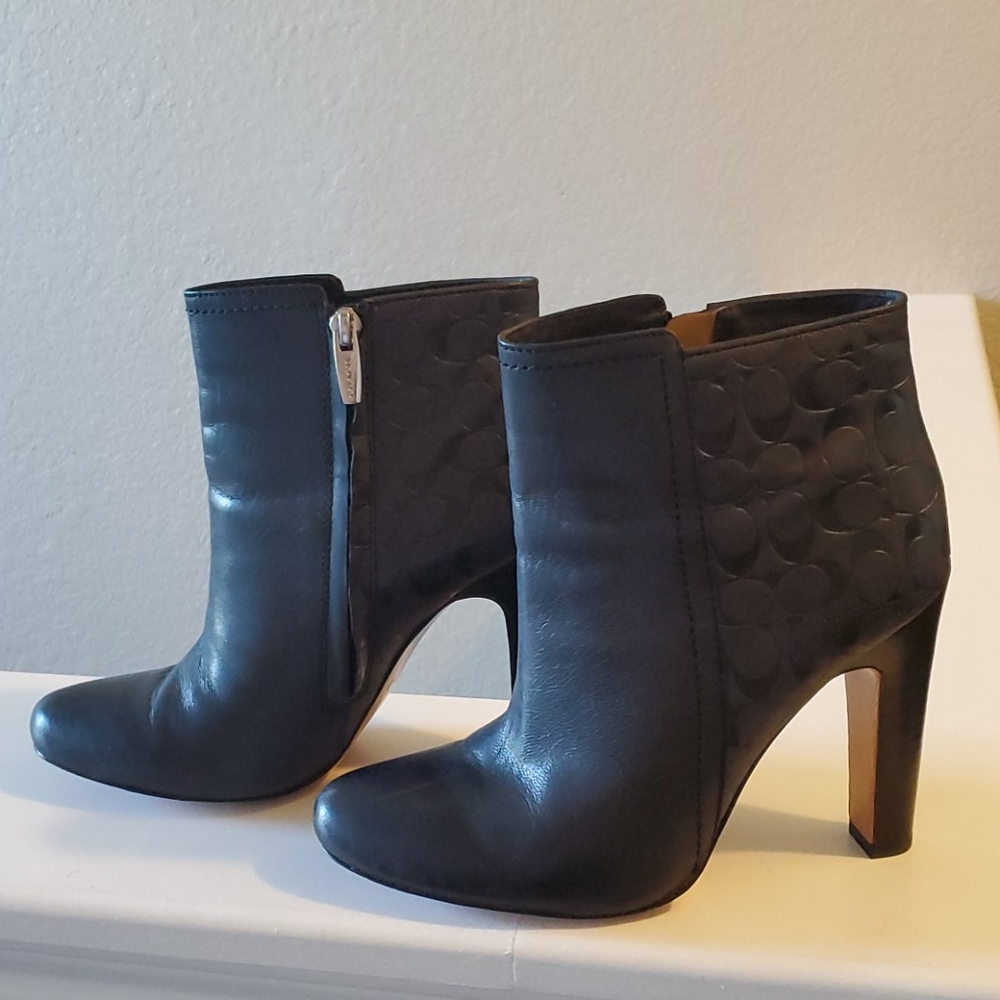 Coach boots